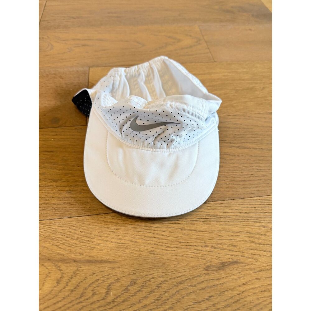 Nike Tennis Hat Advantage Like New Tailwind Dry-Fit Adv